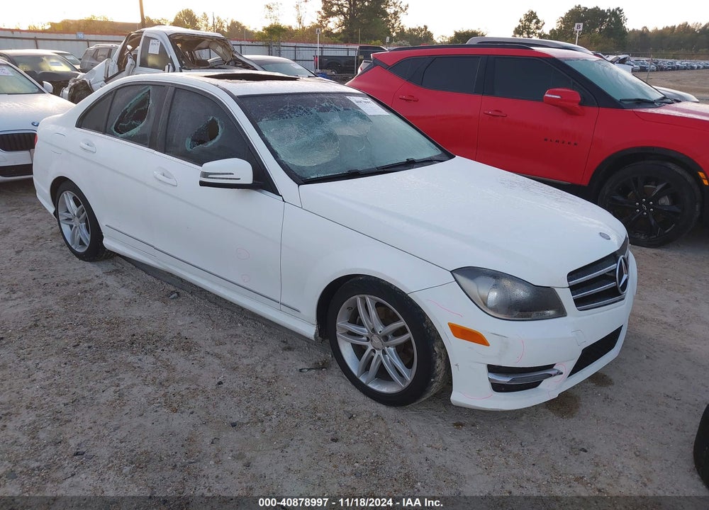 2014 MERCEDES-BENZ C 250 LUXURY/SPORT VIN: WDDGF4HB7ER309838