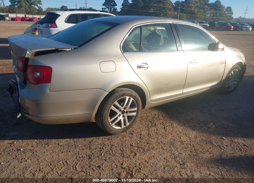 2005 VOLKSWAGEN JETTA 2.5 VIN: 3VWSF71K95M610447