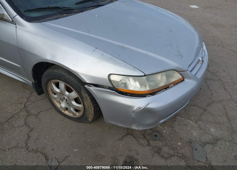 2001 HONDA ACCORD 2.3 EX VIN: JHMCG56601C005683