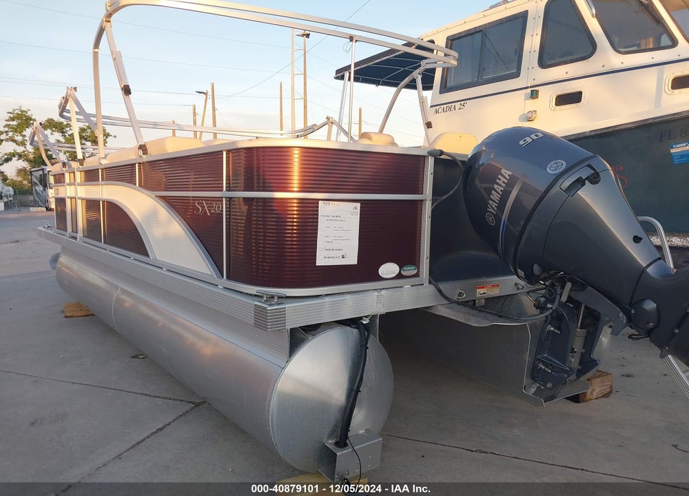 2019 BENNINGTON OTHER VIN: ETWC4635H819