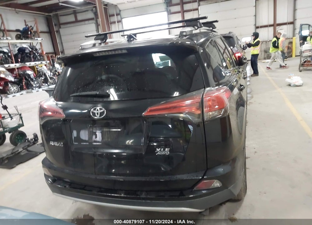 2016 TOYOTA RAV4 XLE VIN: 2T3RFREV7GW433206