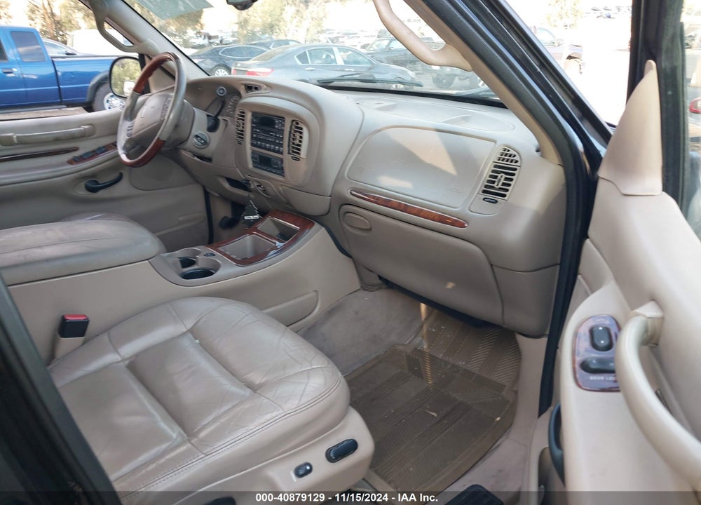 2002 LINCOLN NAVIGATOR VIN: 5LMEU27R42LJ10604