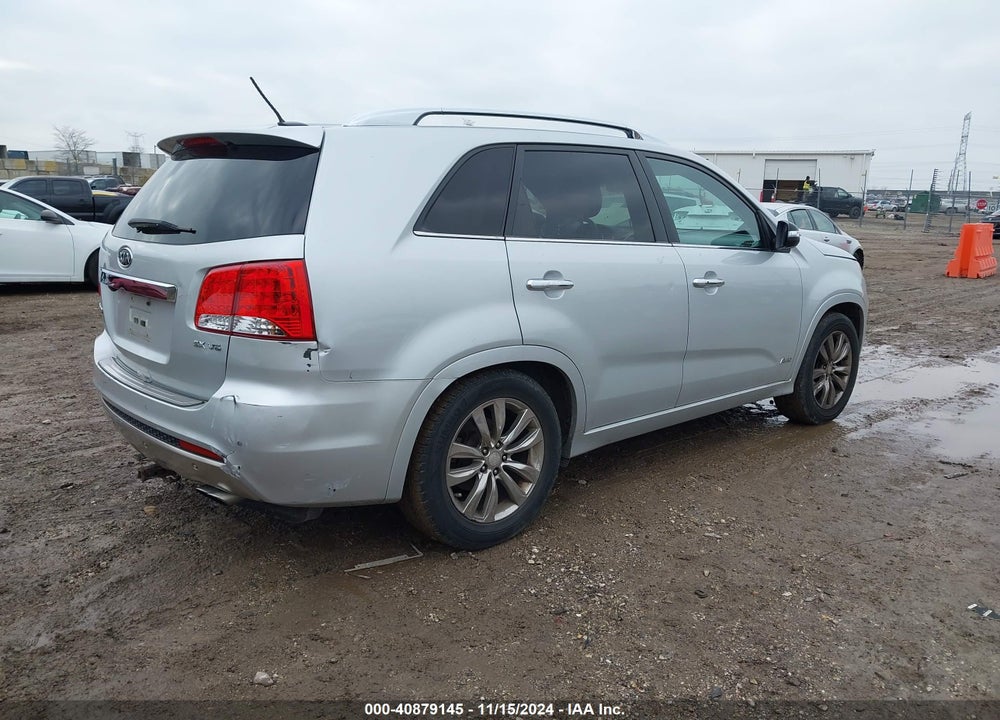 2013 KIA SORENTO VIN: 5XYKWDA26DG361618