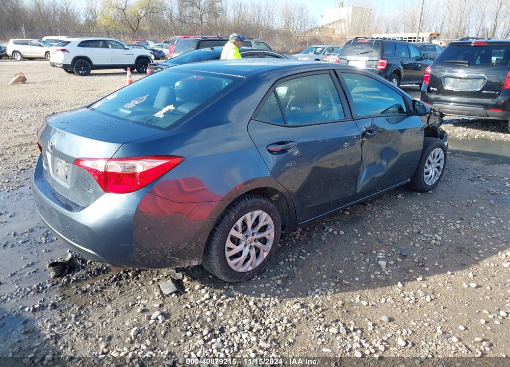 2017 TOYOTA COROLLA LE VIN: 2T1BURHE7HC884764