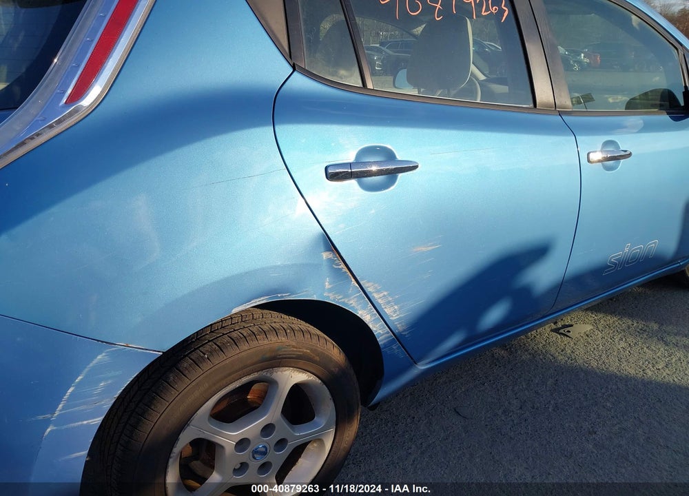 2012 NISSAN LEAF SL VIN: JN1AZ0CP2CT017813