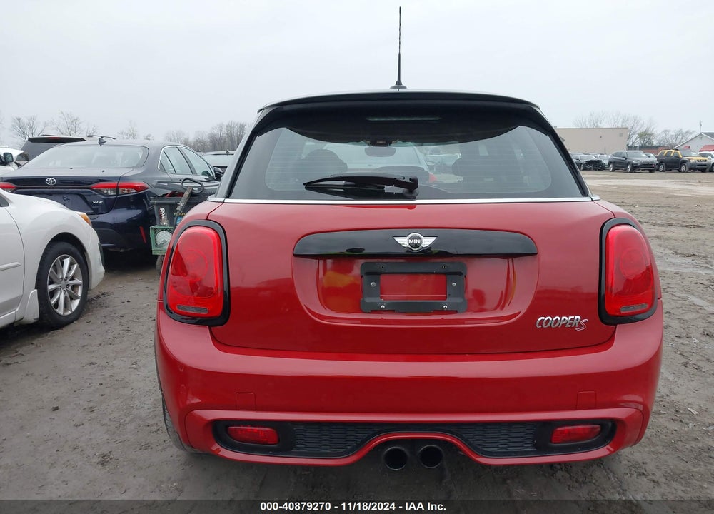 2015 MINI HARDTOP COOPER S VIN: WMWXU3C53F2B59524