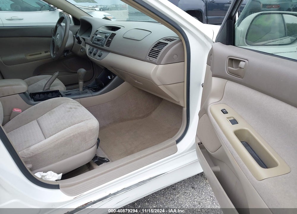 2004 TOYOTA CAMRY LE VIN: 4T1BE32K94U362560