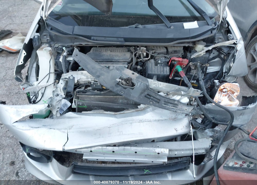 2011 HONDA FIT VIN: JHMGE8H51BS006104