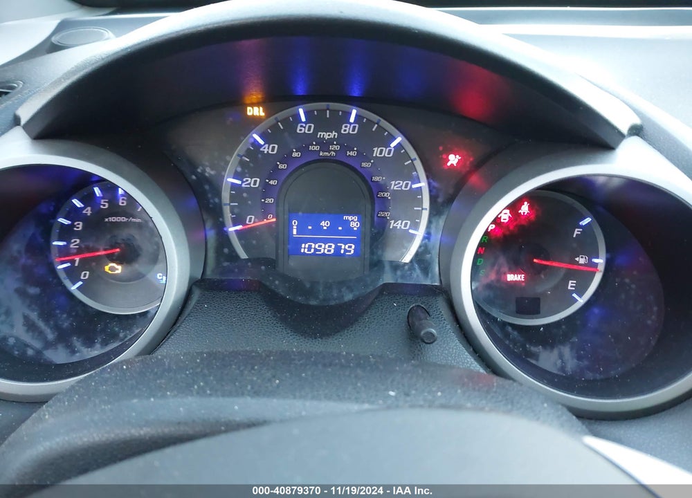 2011 HONDA FIT VIN: JHMGE8H51BS006104