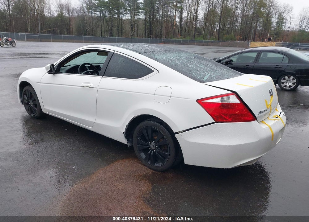 2009 HONDA ACCORD 2.4 EX VIN: 1HGCS12749A001085