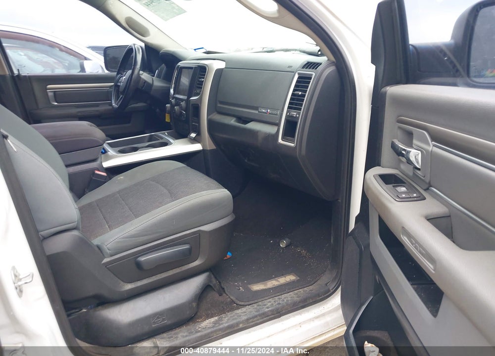 2017 RAM 1500 LONE STAR 4X2 6'4 BOX VIN: 1C6RR6TT8HS525532