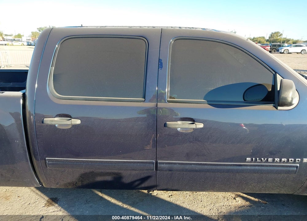 2009 CHEVROLET SILVERADO 1500 LT VIN: 3GCEC23069G137957