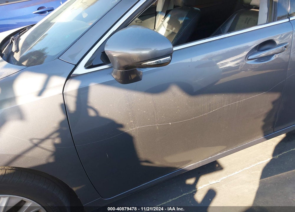 2013 LEXUS ES 300H VIN: JTHBW1GG6D2020827