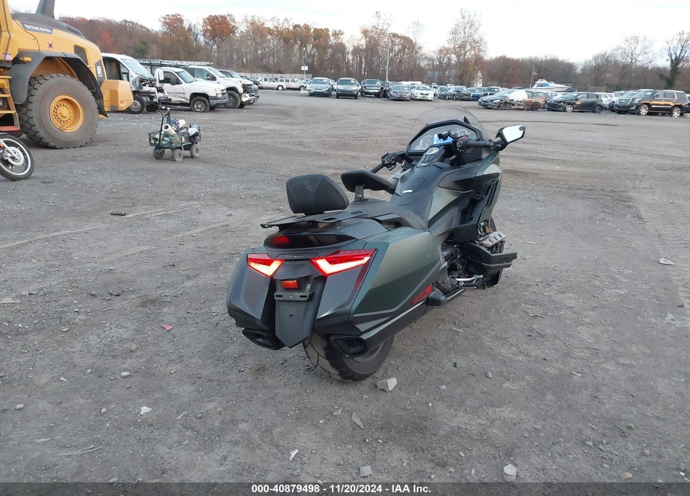 2024 HONDA GL1800 B VIN: JH2SC7942RK600610