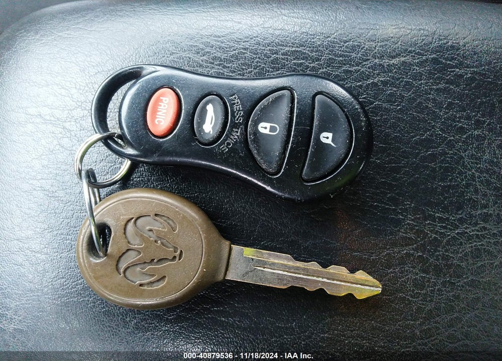 2005 DODGE NEON SXT VIN: 1B3ES56C15D105100