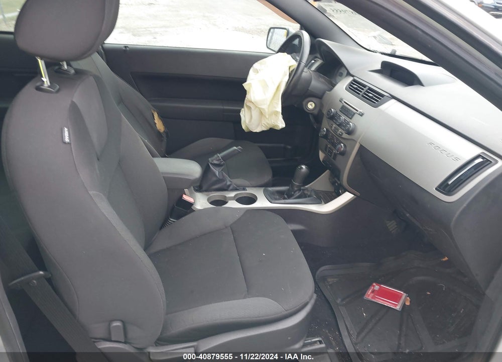 2008 FORD FOCUS VIN: 1FAHP33N18W195015