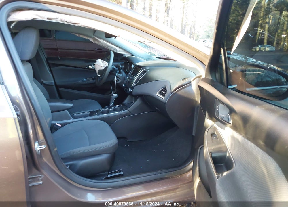 2019 CHEVROLET CRUZE LT VIN: 1G1BE5SM1K7119217