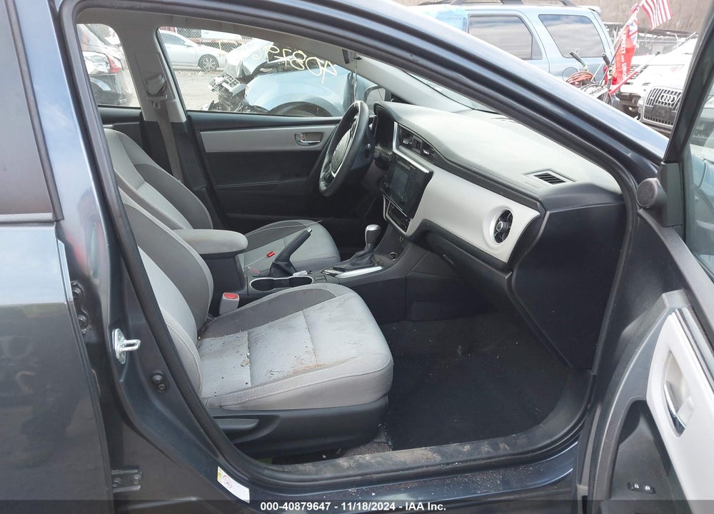 2018 TOYOTA COROLLA VIN: 2T1BURHE8JC081838