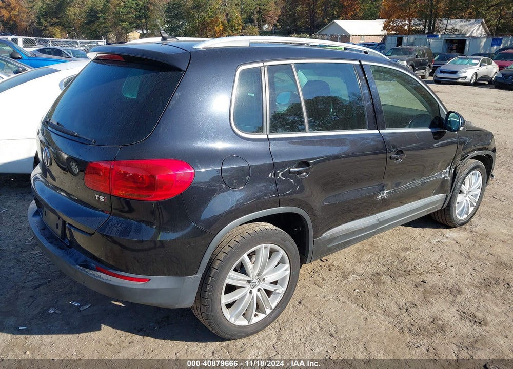 2016 VOLKSWAGEN TIGUAN SE VIN: WVGAV7AX9GW590406