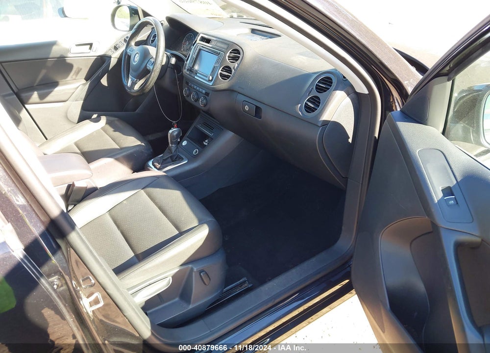2016 VOLKSWAGEN TIGUAN SE VIN: WVGAV7AX9GW590406