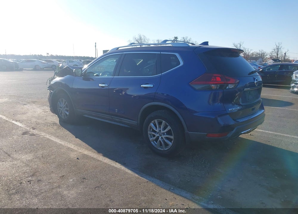 2018 NISSAN ROGUE SV VIN: KNMAT2MV3JP575070