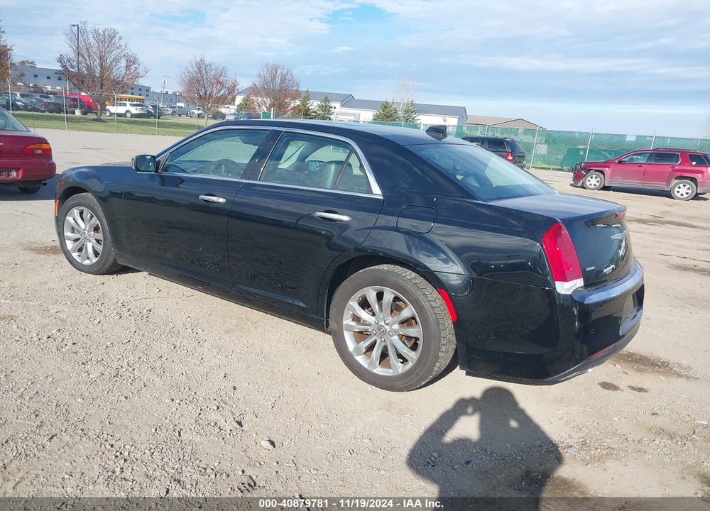 2018 CHRYSLER 300 LIMITED AWD VIN: 2C3CCAKG4JH304535
