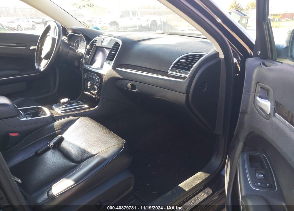 2018 CHRYSLER 300 LIMITED AWD VIN: 2C3CCAKG4JH304535