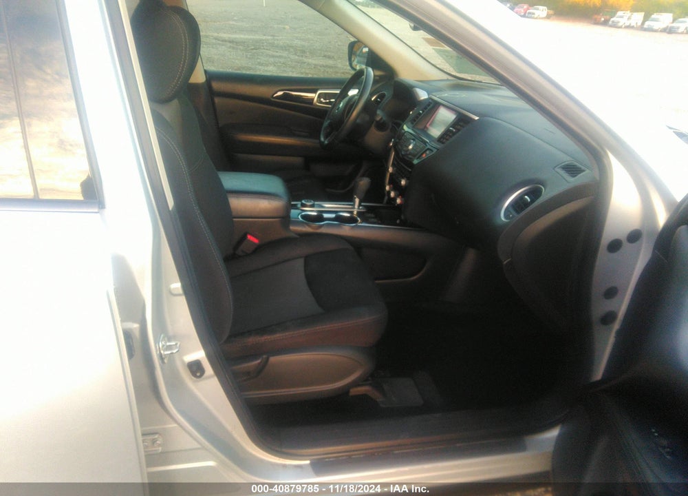 2019 NISSAN PATHFINDER SV VIN: 5N1DR2MMXKC583352