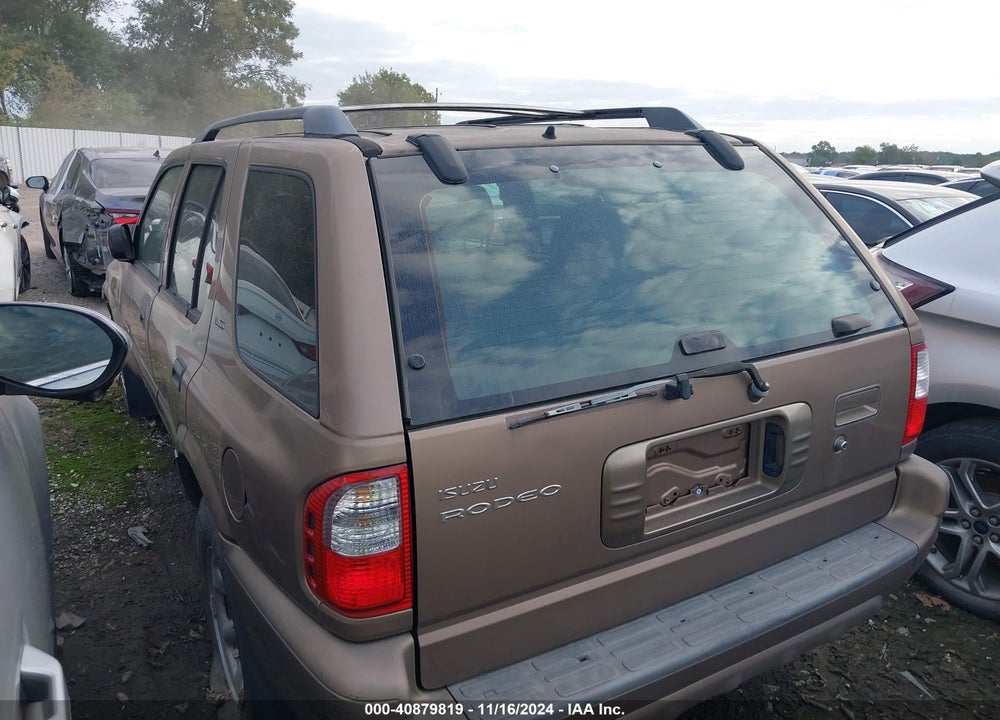 2001 ISUZU RODEO LS 3.2L V6/LSE 3.2L V6/S 3.2L V6 VIN: 4S2CK58W814311817