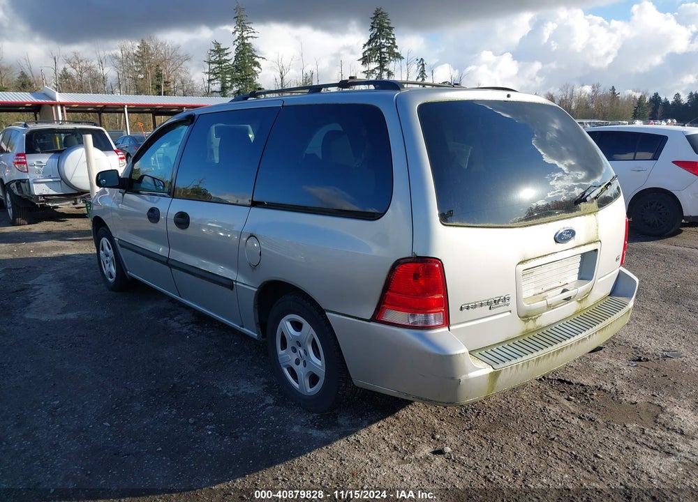 2005 FORD FREESTAR SE VIN: 2FMZA51655BA35588