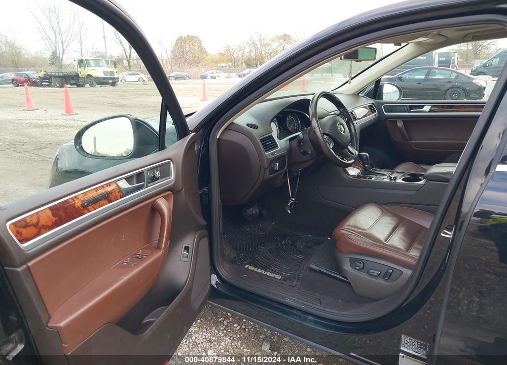 2012 VOLKSWAGEN TOUAREG VR6 LUX VIN: WVGFF9BP9CD003463
