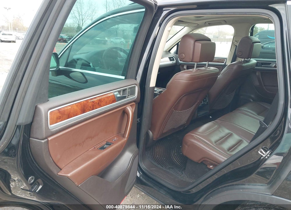 2012 VOLKSWAGEN TOUAREG VR6 LUX VIN: WVGFF9BP9CD003463