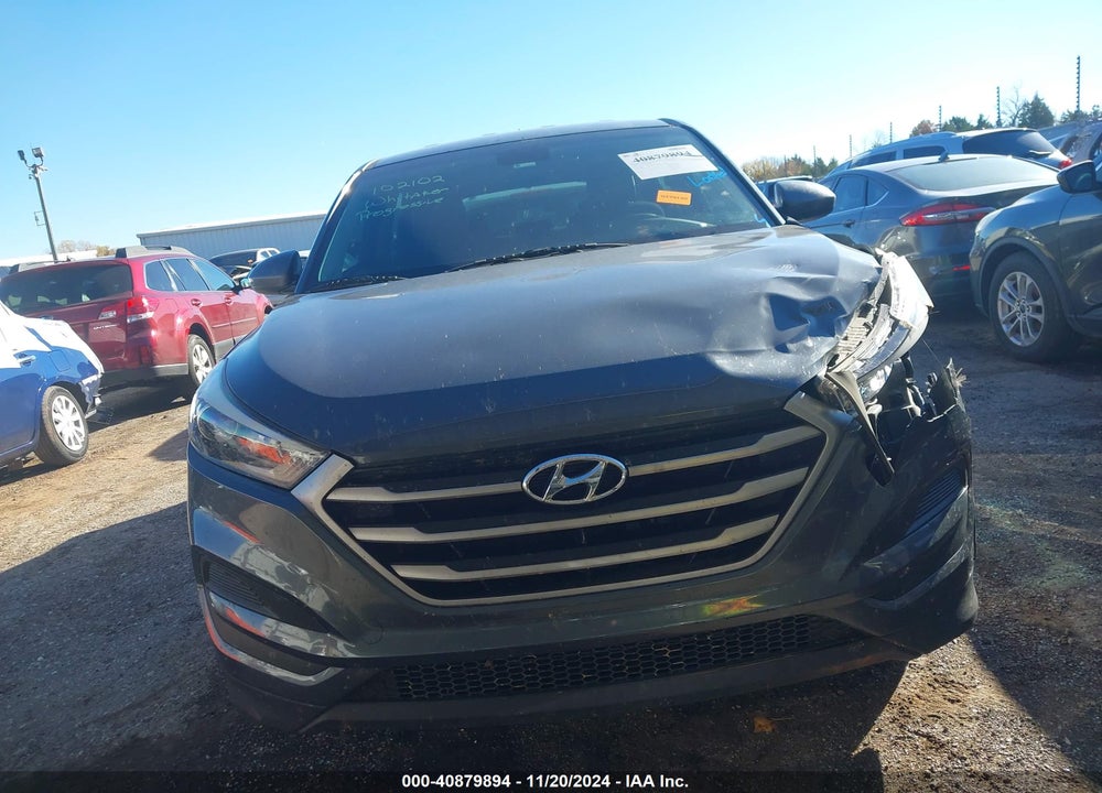 2017 HYUNDAI TUCSON SE VIN: KM8J23A40HU408077