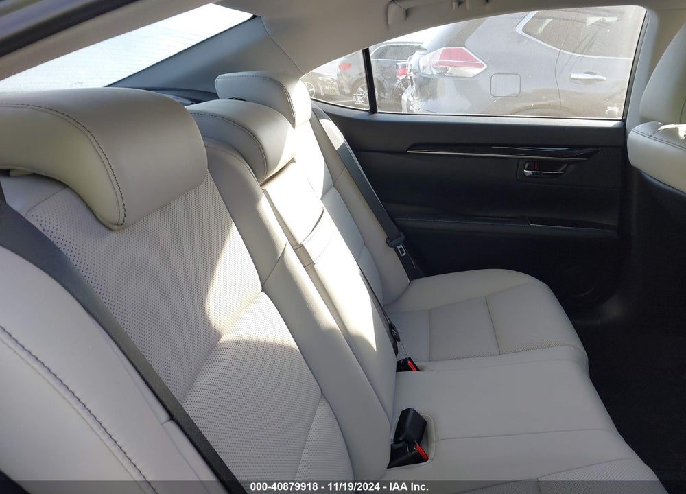 2018 LEXUS ES 350 VIN: 58ABK1GG9JU102696