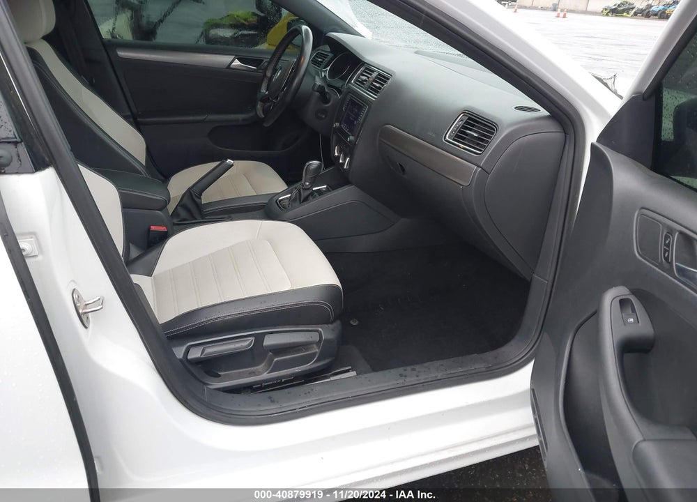 2016 VOLKSWAGEN JETTA 1.8T SPORT VIN: 3VWD17AJ8GM394625