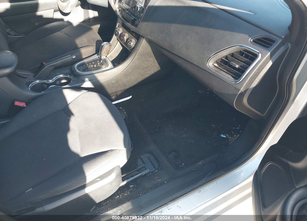 2012 CHRYSLER 200 VIN: 1C3CCBABXCN214151