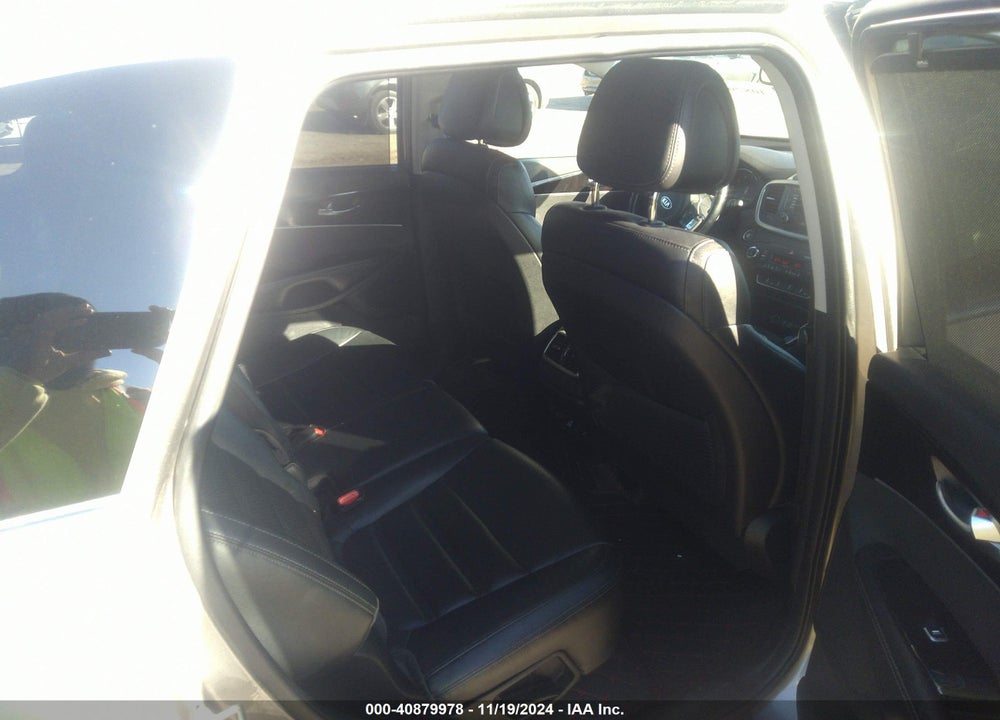 2016 KIA SORENTO 3.3L EX VIN: 5XYPH4A5XGG085605