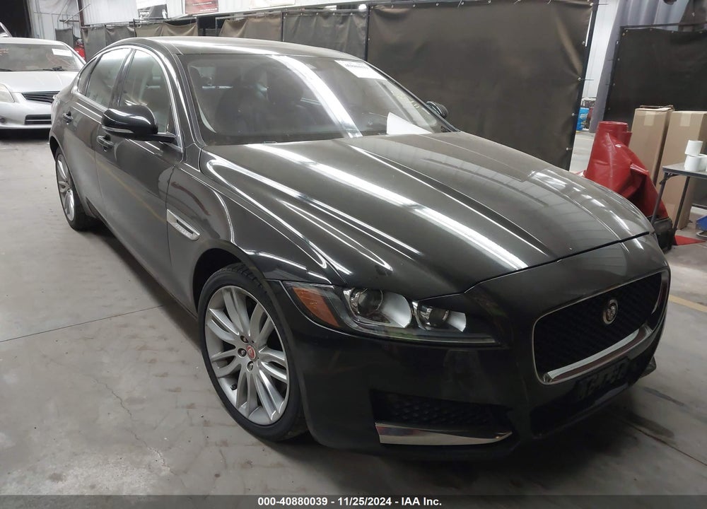 2016 JAGUAR XF 35T PRESTIGE VIN: SAJBK4BV7GCY11937