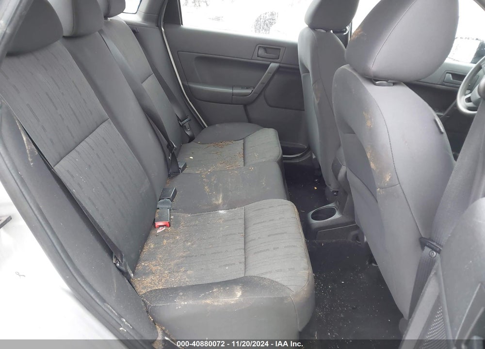 2011 FORD FOCUS VIN: 1FAHP3FNXBW176031