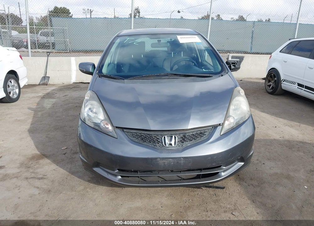 2013 HONDA FIT VIN: JHMGE8H34DC042672