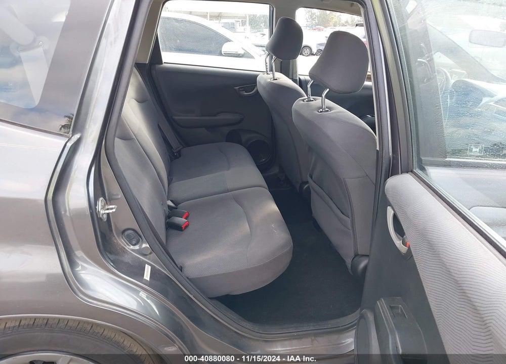2013 HONDA FIT VIN: JHMGE8H34DC042672