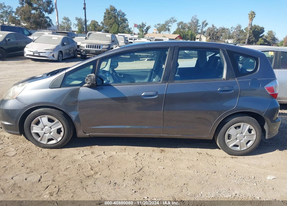 2013 HONDA FIT VIN: JHMGE8H34DC042672