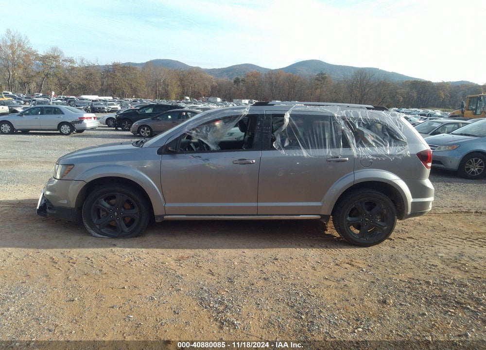 2018 DODGE JOURNEY CROSSROAD AWD VIN: 3C4PDDGGXJT388498