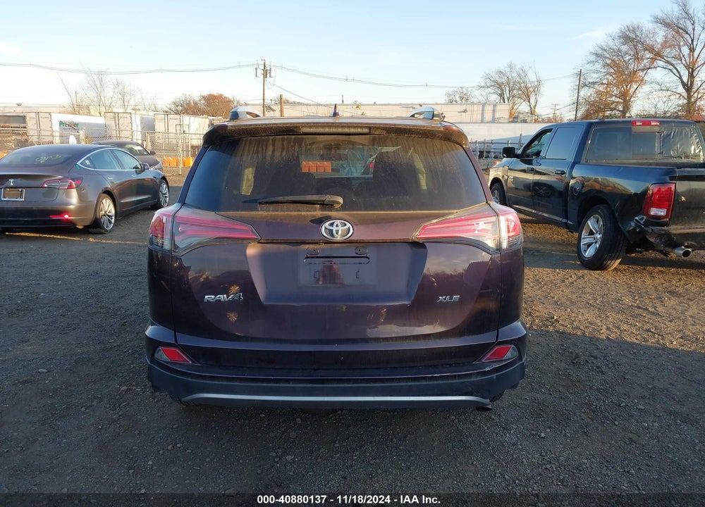 2016 TOYOTA RAV4 XLE VIN: 2T3WFREV2GW285243