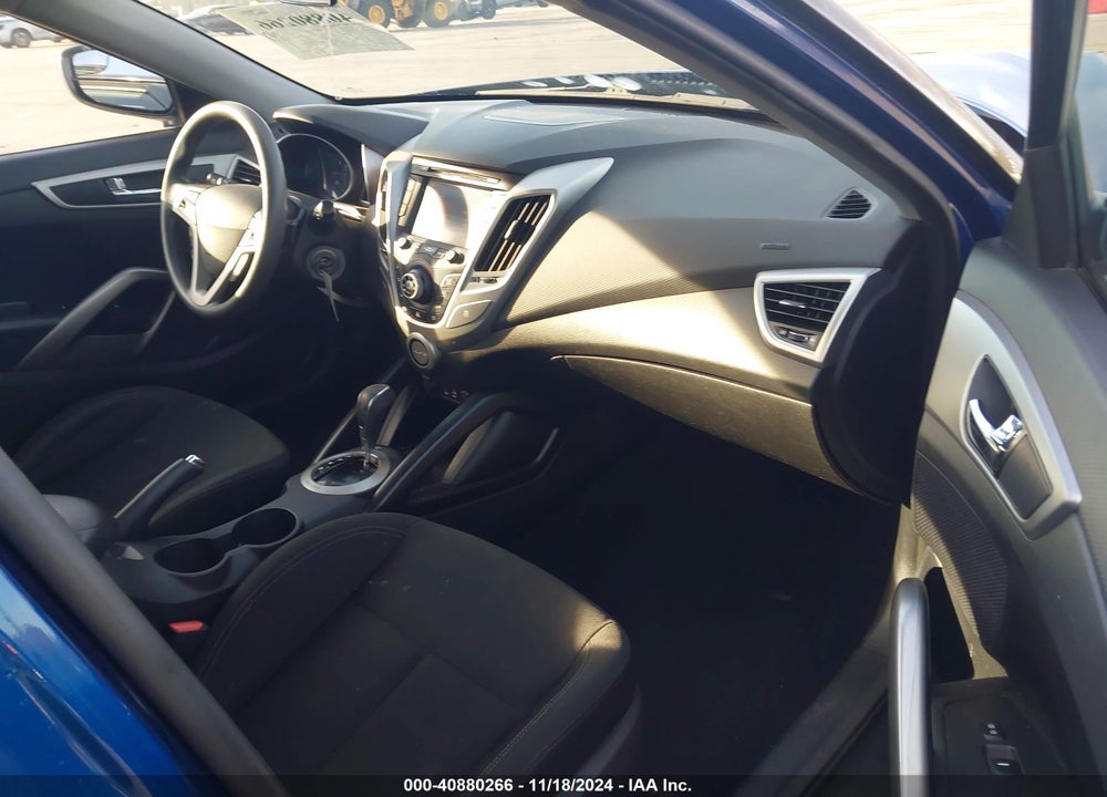 2016 HYUNDAI VELOSTER VIN: KMHTC6AD6GU284760