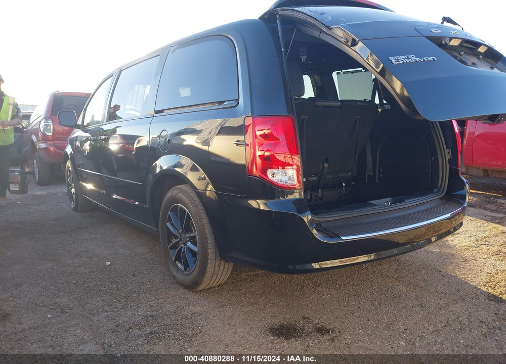 2016 DODGE GRAND CARAVAN R/T VIN: 2C4RDGEG3GR236958