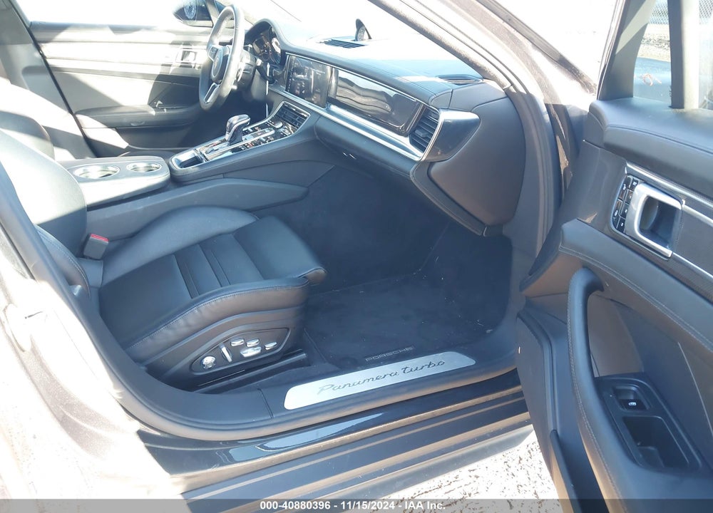 2018 PORSCHE PANAMERA SPORT TURISMO TURBO VIN: WP0CF2A75JL195810