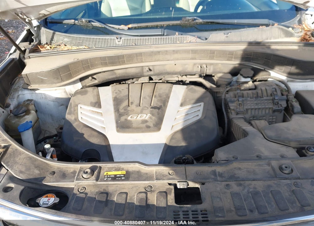 2015 KIA SORENTO LX V6 VIN: 5XYKTDA70FG582610