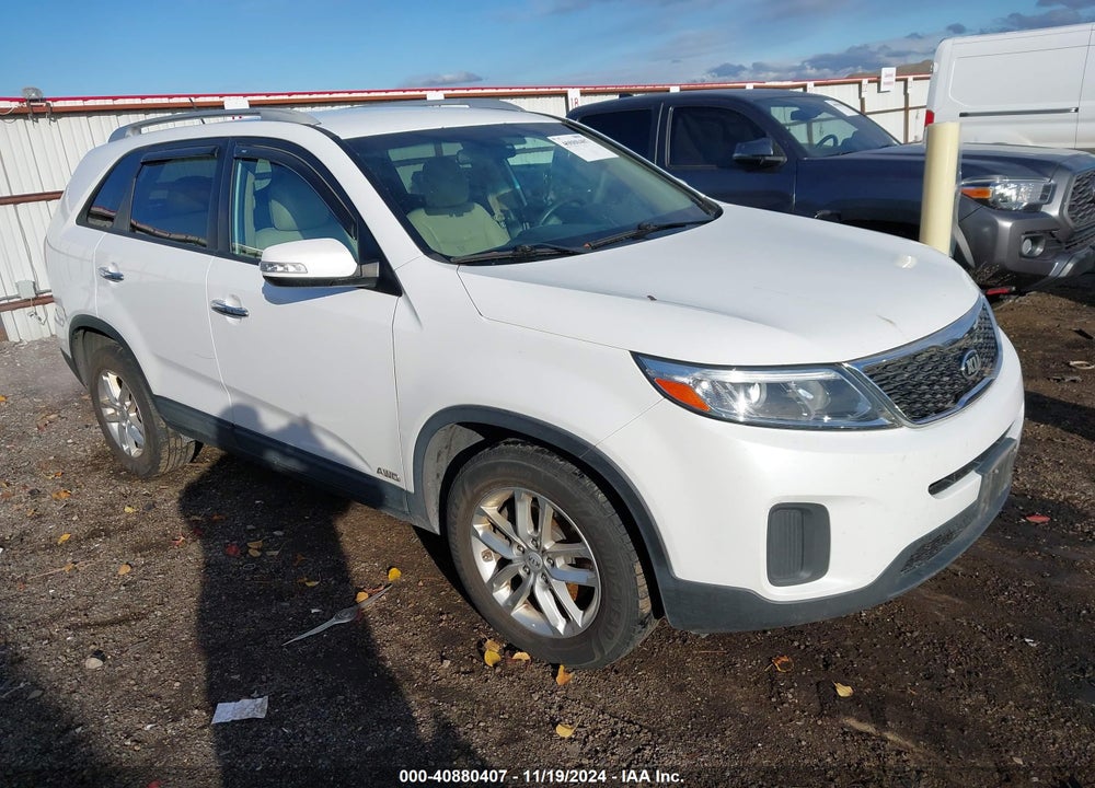2015 KIA SORENTO LX V6 VIN: 5XYKTDA70FG582610