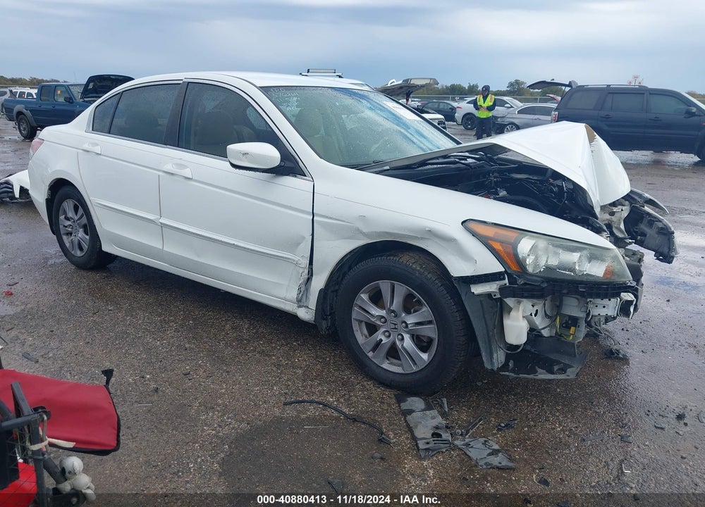 2011 HONDA ACCORD 2.4 LX-P VIN: 1HGCP2F40BA106705